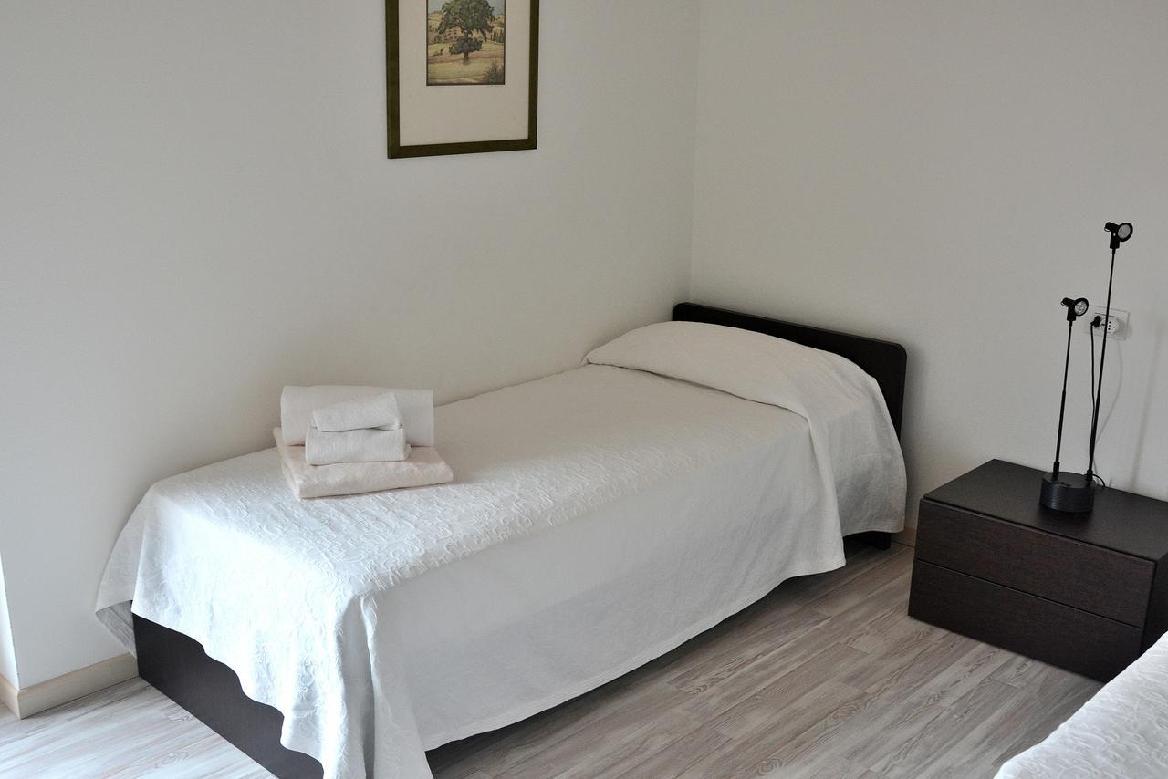 Residenza Alle Torri With Pool Тори дел Бенако Екстериор снимка