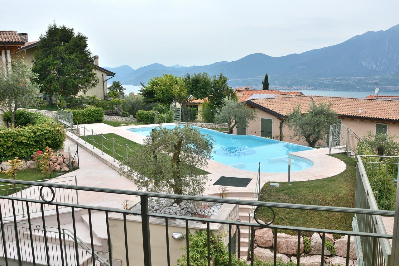 Residenza Alle Torri With Pool Тори дел Бенако Екстериор снимка
